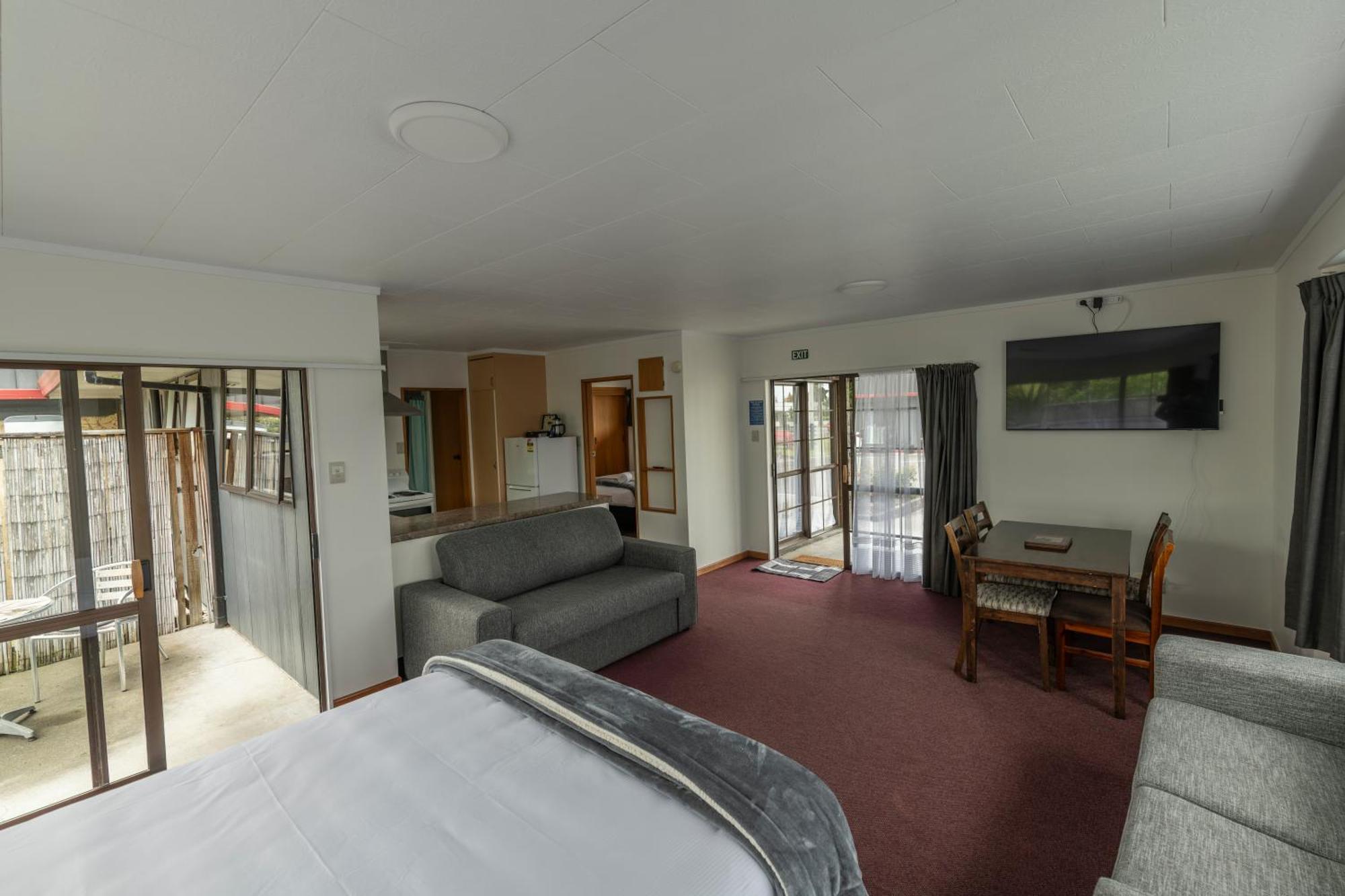Marton Motel Nz Palmerston North Exterior photo