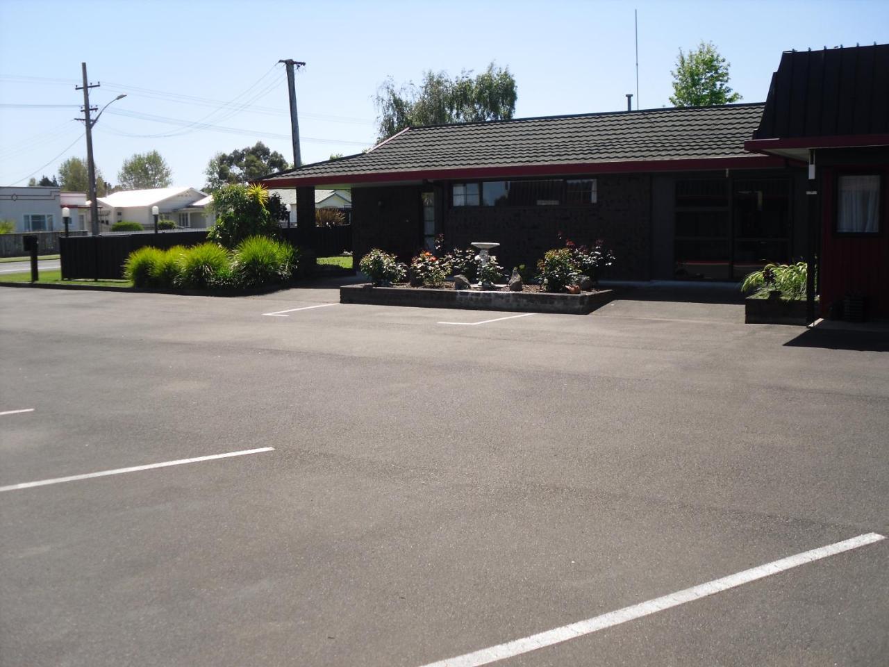 Marton Motel Nz Palmerston North Exterior photo